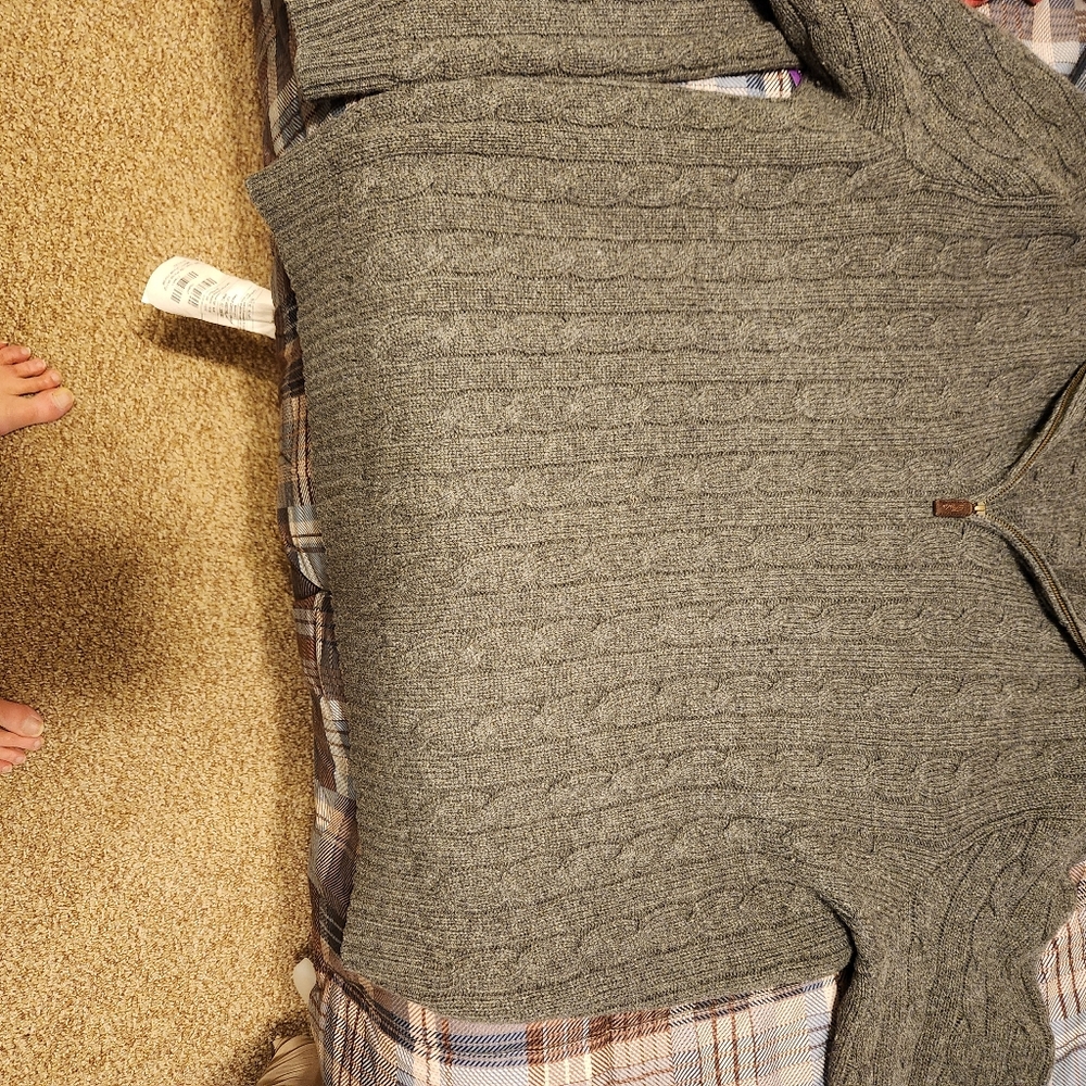 Polo sweater